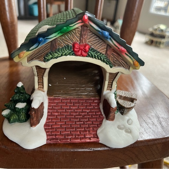 Rare Vintage O'Well Ceramic Covered Bridge Christmas Village Figure Snow Covered - Picture 1 of 4